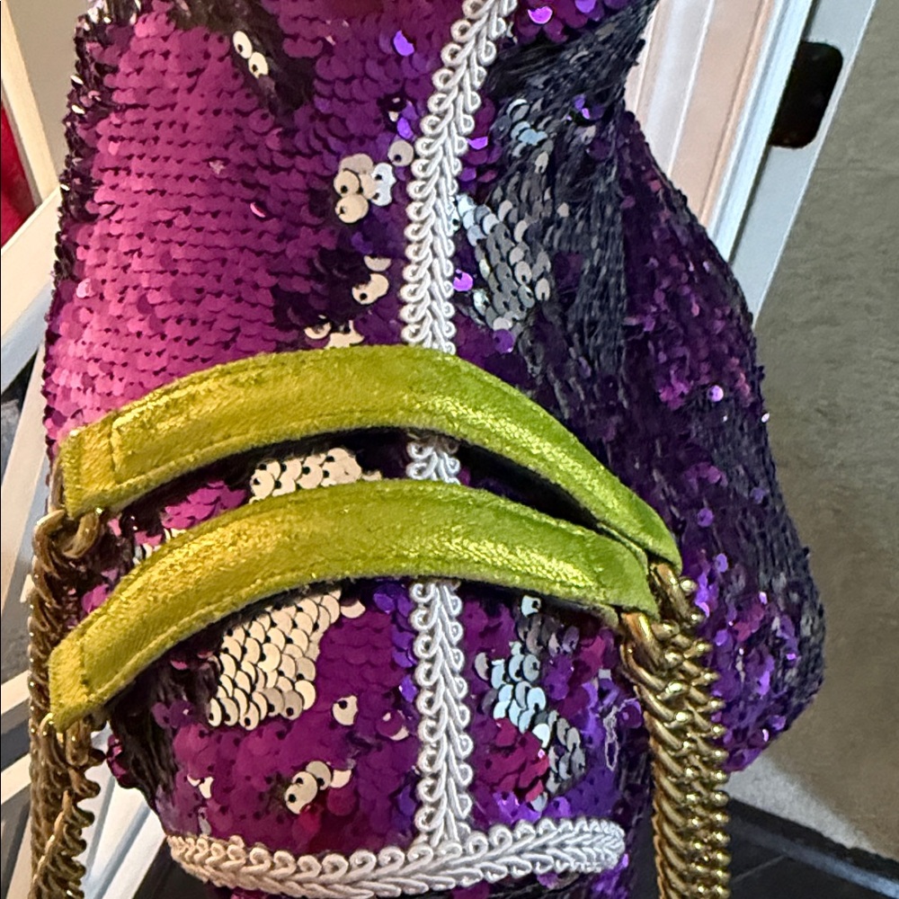 Kurt Geiger   xl purse used last summer repainted some spots that were worn. - Picture 6 of 9
